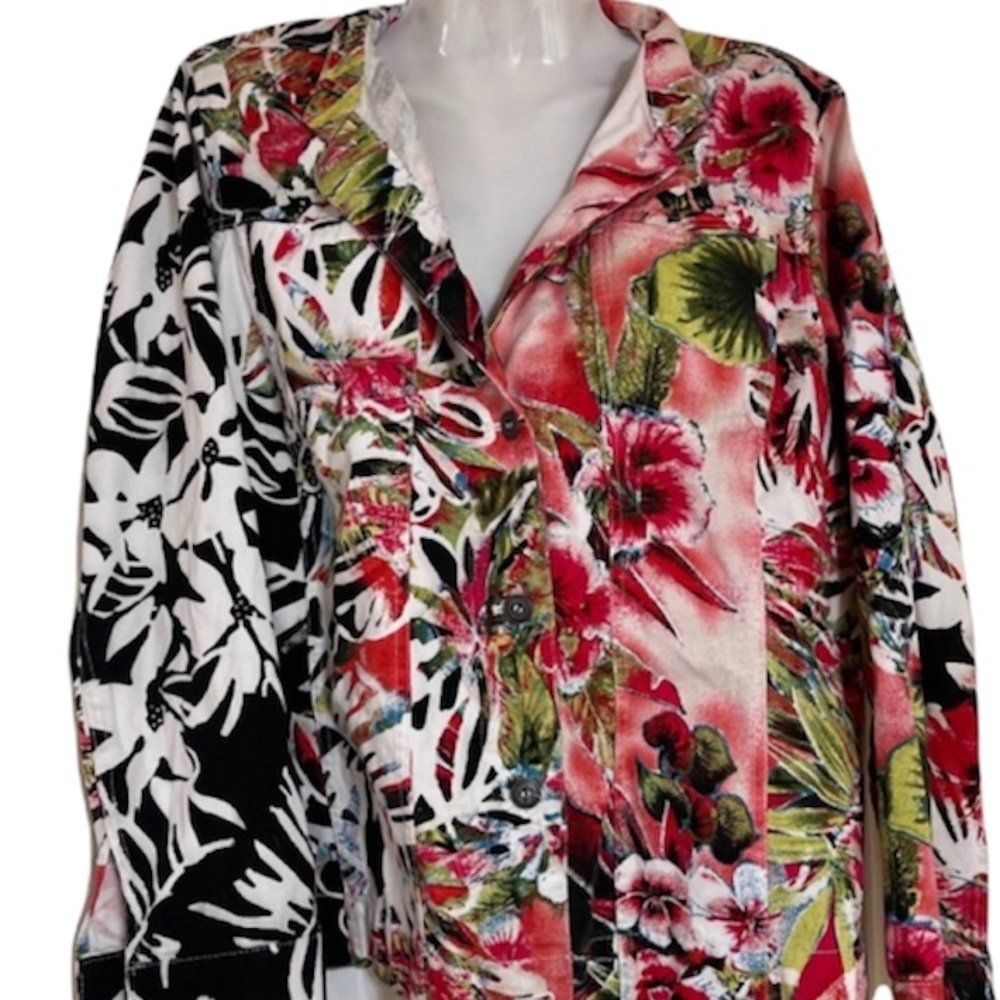 Chico's button-down shirt size 2 black floral print red
